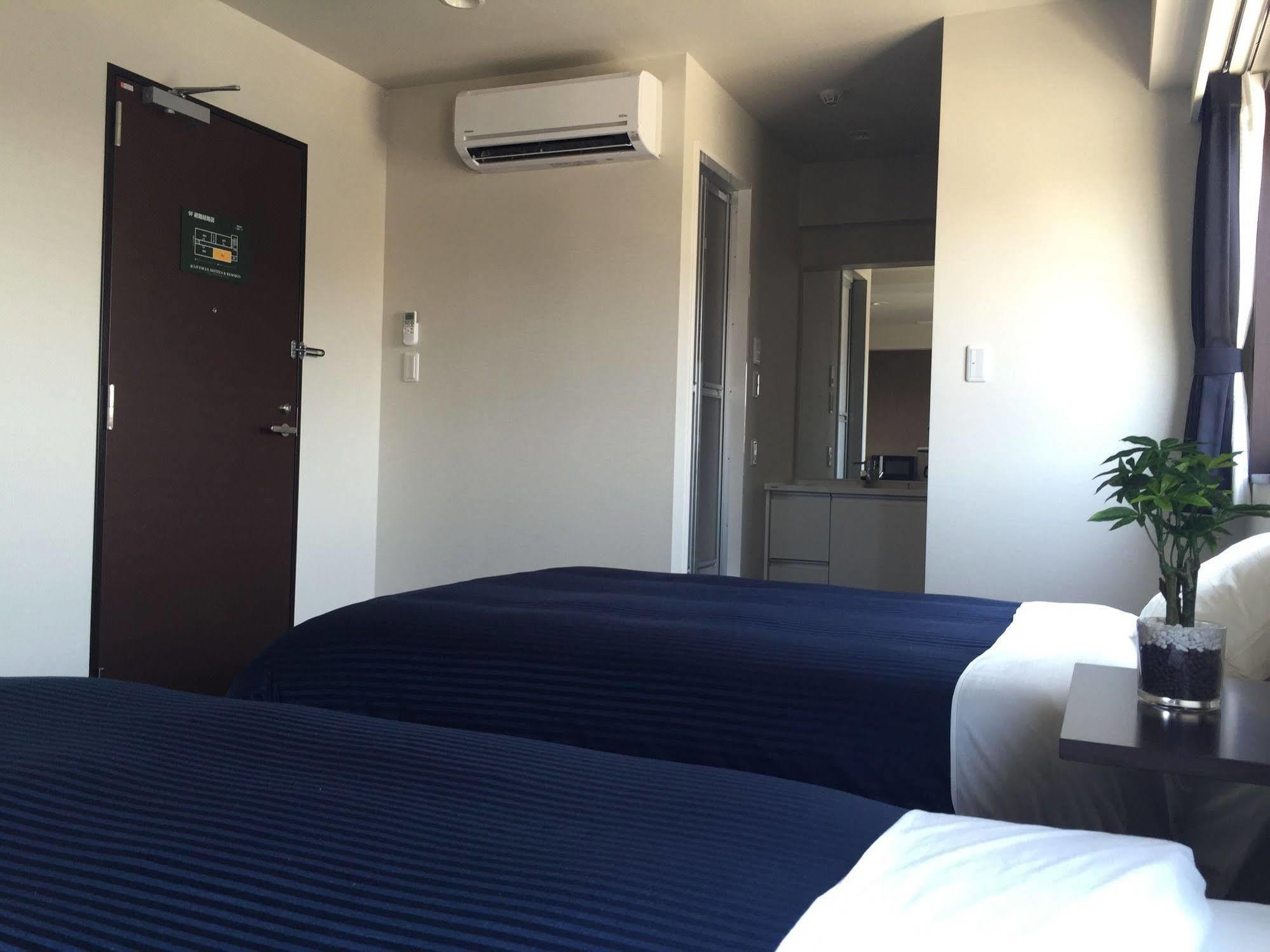 Hotel Livemax Kasai Ekimae Токио Экстерьер фото